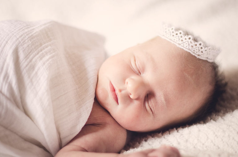 Charlotte Lifestyle Newborn Session, Charlotte Newborn Photographer, Natural Light Newborn Photography, In Home Newborn Photographer